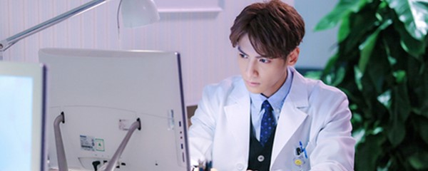 罗云熙在什么电视剧里扮演申赫？-1
