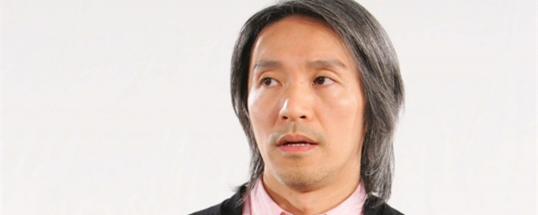 周星驰在哪部电影中扮演律师？